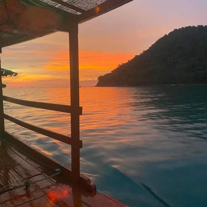 Lucky Sun Saracen Bay Hostel Koh Rong Sanloem Luaran gambar