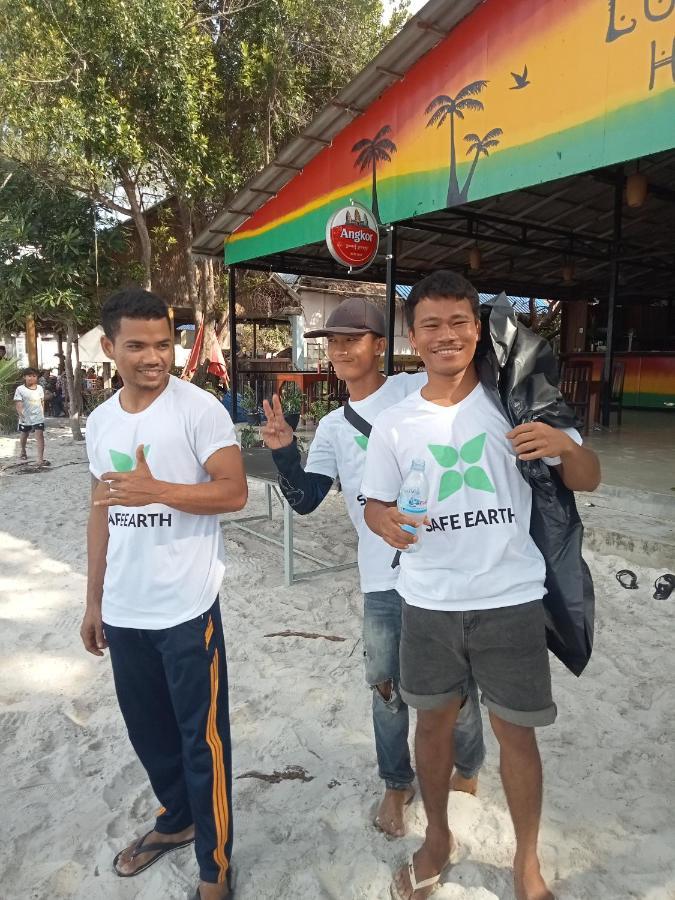 Lucky Sun Saracen Bay Hostel Koh Rong Sanloem Luaran gambar