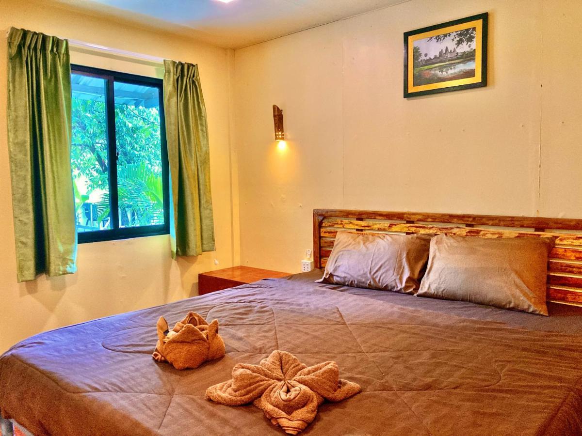 Lucky Sun Saracen Bay Hostel Koh Rong Sanloem Luaran gambar