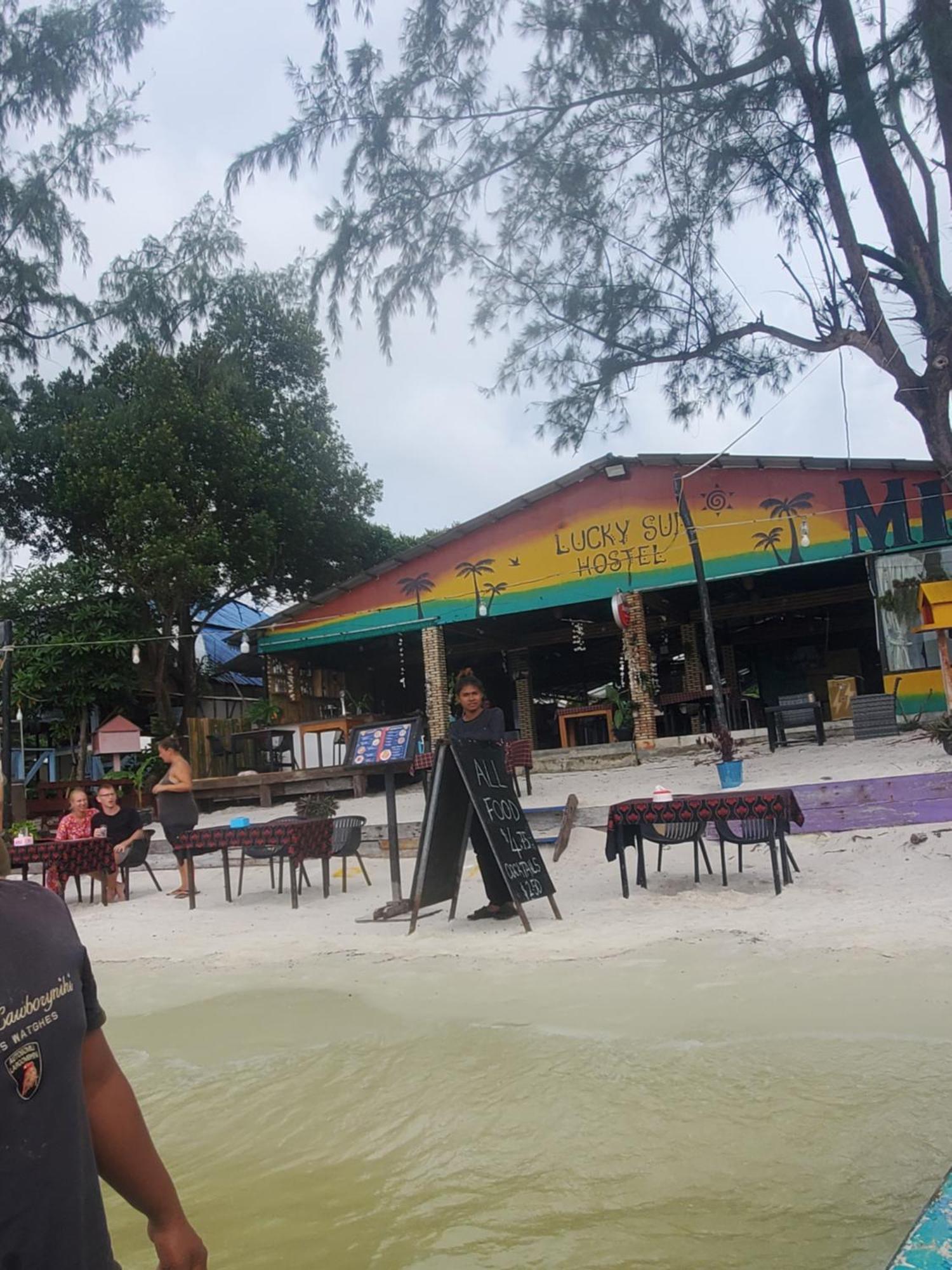 Lucky Sun Saracen Bay Hostel Koh Rong Sanloem Luaran gambar