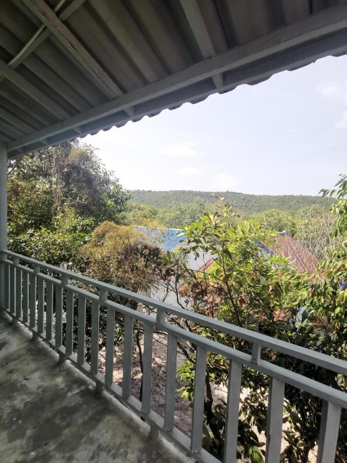 Lucky Sun Saracen Bay Hostel Koh Rong Sanloem Bilik gambar